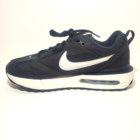 Nike Air Max Dawn Woman's size 10.5 US Black Running Shoes Sneakers DC4068 001 - Picture 7 of 11
